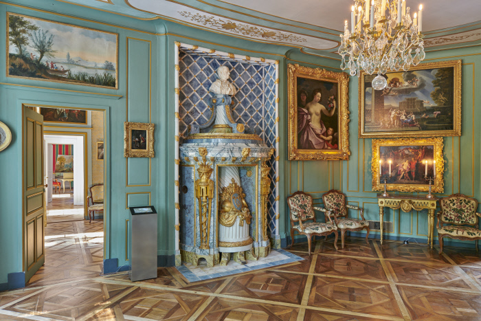 Visite privée du lieu  visit Il vous est possible d'organiser une visite privée du château de Voltaire par groupe en dehors des heures d'ouverture, réservez cette expérience dès maintenant ! 