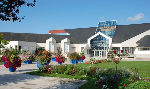 Salle de congrès de l'Espace Béraire à La Chapelle-Saint-Mesmin