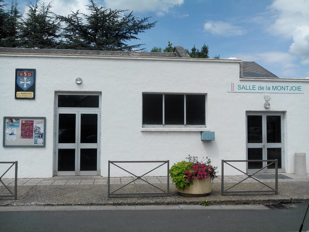 Salle de la Montjoie à Saint-Denis-en-Val