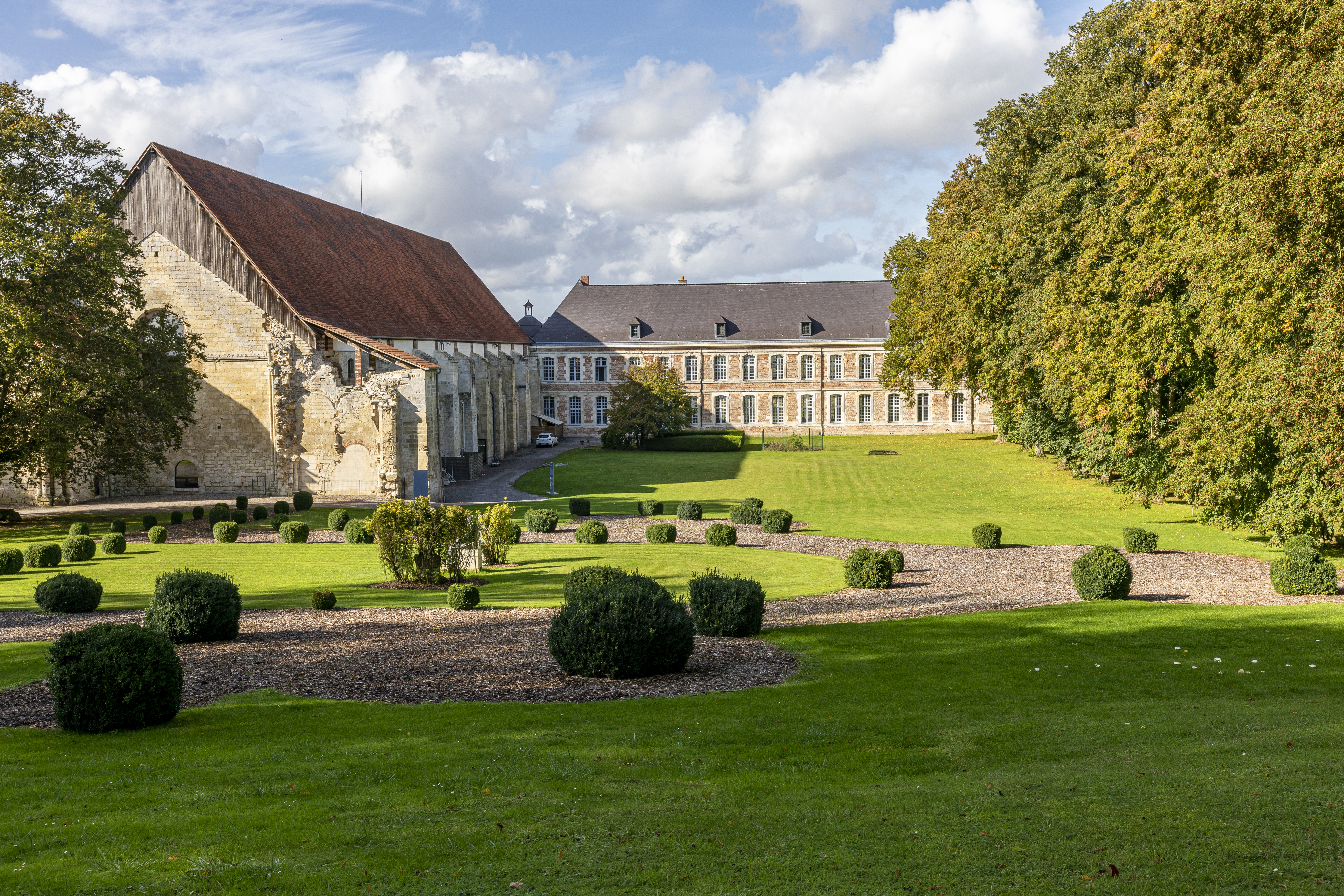 Salle des moines de l'abbaye de Vaucelles 