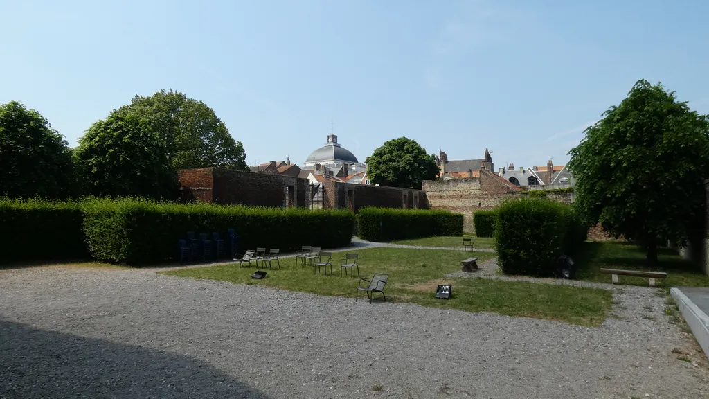 Saint-Omer - Jardin du musée Sandelin
